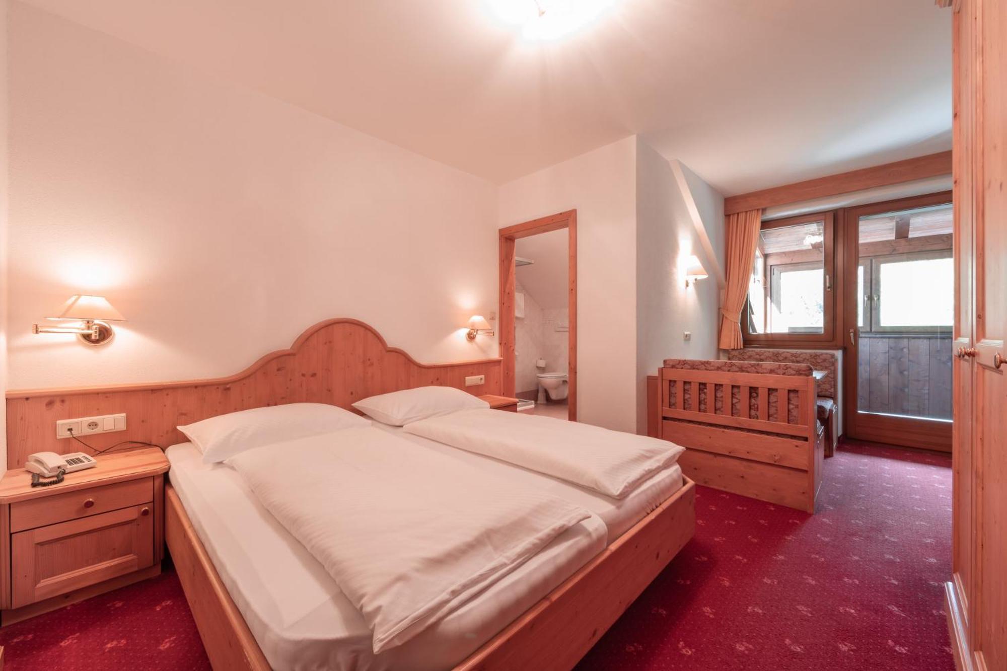 Berghotel Zum Zirm كولابو المظهر الخارجي الصورة